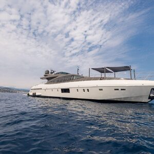 Mangusta 110 &#8220;FANAMAX&#8221; | Yacht de Luxe à Louer