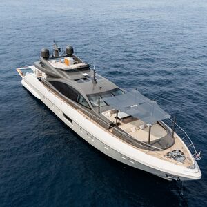 Mangusta 110 &#8220;FANAMAX&#8221; | Yacht de Luxe à Louer