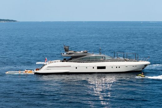 Mangusta 110 &#8220;FANAMAX&#8221; | Yacht de Luxe à Louer