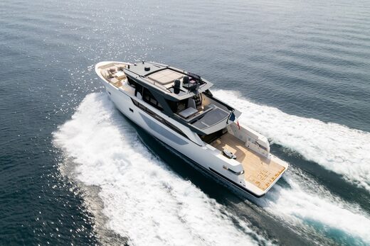 bateau à moteur Bluegame BGX63