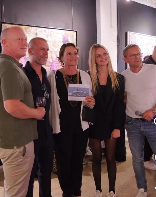 Donner&#x20;du&#x20;sens&#x20;&#x00E0;&#x20;notre&#x20;travail&#x3A;&#x20;une&#x20;collaboration&#x20;humaine&#x20;et&#x20;artistique&#x20;aux&#x20;c&#x00F4;t&#x00E9;s&#x20;de&#x20;Gr&#x00E9;gory&#x20;Berben&#x20;pour&#x20;l&#x2019;association&#x20;Sourire&#x20;&amp;amp&#x3B;&#x20;Partage