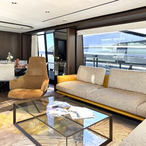 Ferretti 860 &#8220;LADY AGA&#8221; | Yacht de Luxe à Louer