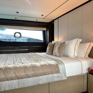 Ferretti 860 &#8220;LADY AGA&#8221; | Yacht de Luxe à Louer