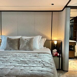 Ferretti 860 &#8220;LADY AGA&#8221; | Yacht de Luxe à Louer