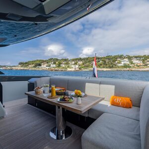 Bluegame BGX60 &#8220;JAMON&#8221; | Yacht de Luxe à Louer
