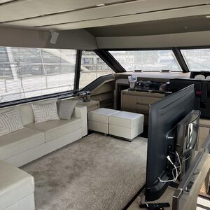 Yacht de luxe PRESTIGE 680 à vendre