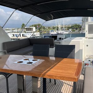 Yacht de luxe PRESTIGE 680 à vendre