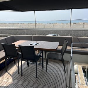 Yacht de luxe PRESTIGE 680 à vendre
