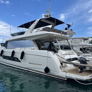 Yacht de luxe PRESTIGE 680 à vendre