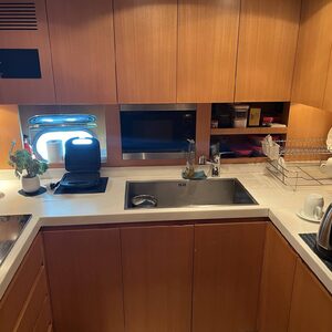 Yacht de luxe LEOPARD 27M à vendre