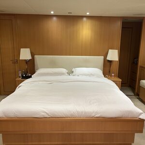 Yacht de luxe LEOPARD 27M à vendre