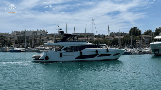 Yacht de luxe FERRETTI 720 à vendre
