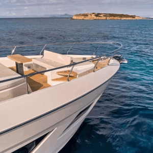 Yacht de luxe FERRETTI 720 à vendre