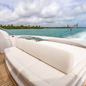 SEA SUITE
