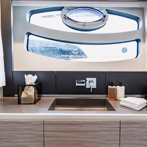 SEA SUITE