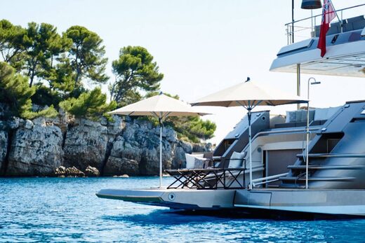 Destination : Saint-Tropez en Yacht, l&#8217;Expérience Ultime du Luxe 